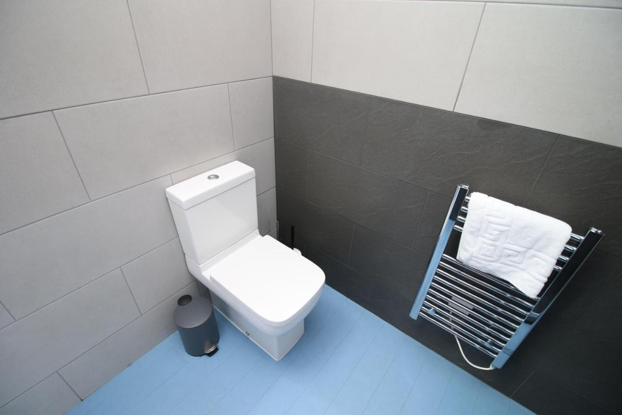The Coach House - Free Private Parking - By Property Promise 卡迪夫 外观 照片